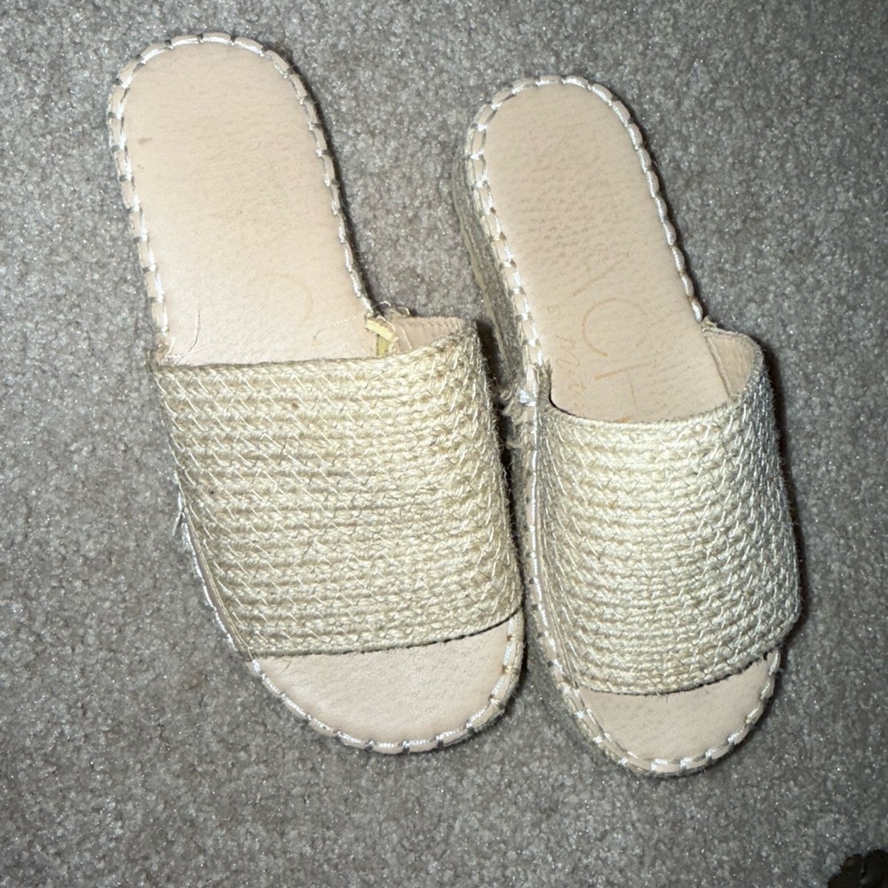 Neutral Woven Platform Slide Sandals - Women - Picture 2 of 5